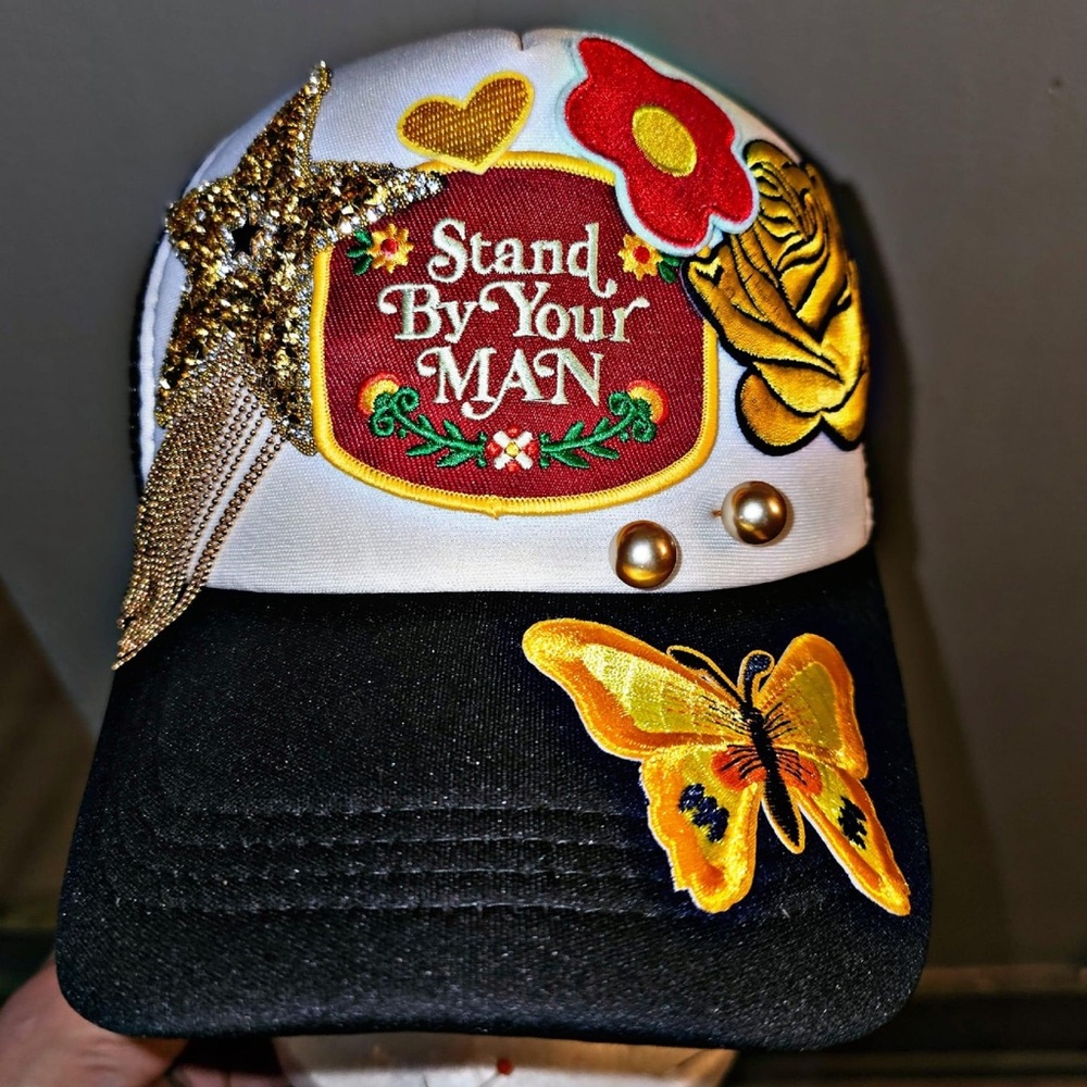 Trucker hat